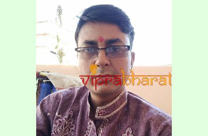 Dr. Deepak Bhai Jyotish   photos - Viprabharat